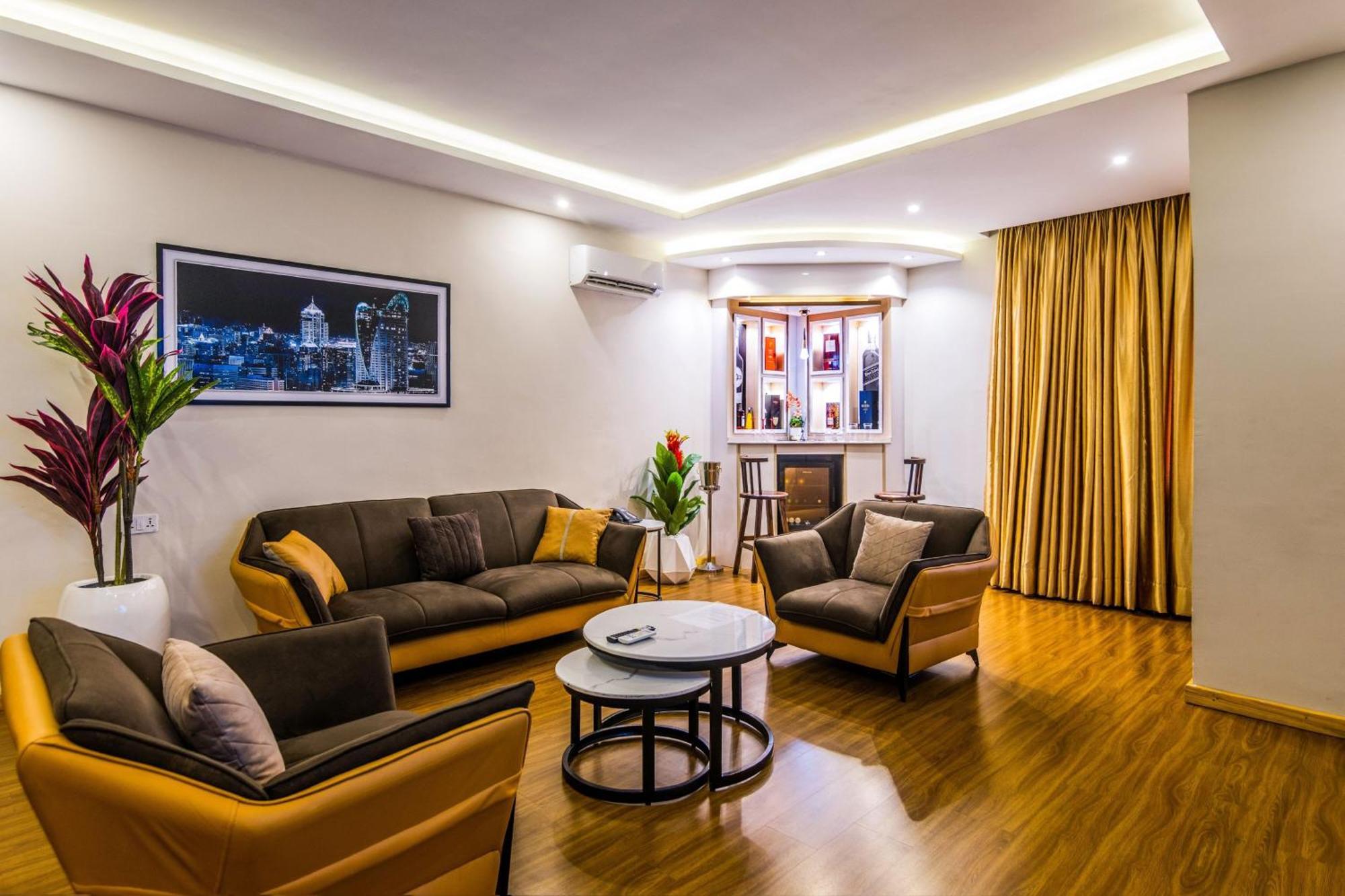 Protea Hotel By Marriott Delta Уари Екстериор снимка